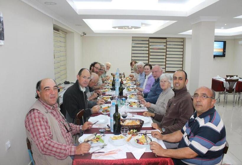 هتل Sultan Pansion Bird Paradise