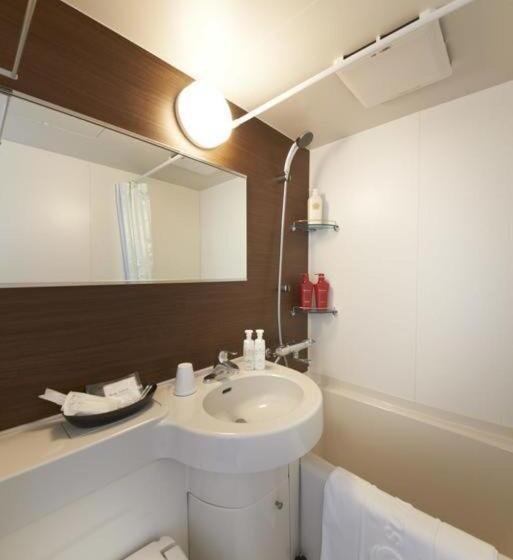 Отель Sunclover Koshigaya Station