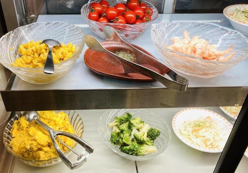 Отель Sunclover Koshigaya Station