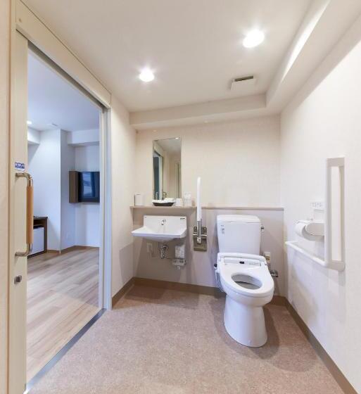 Отель Sunclover Koshigaya Station