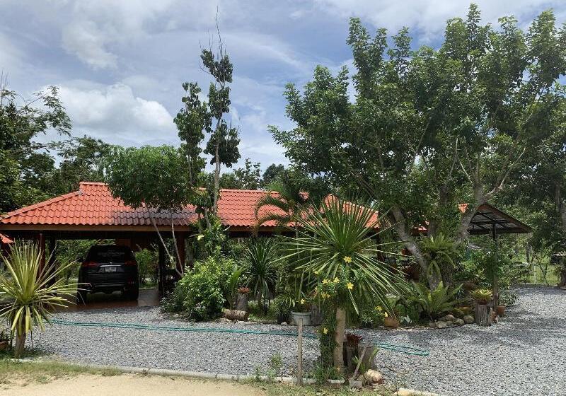 فندق Talaungjit Resort & Garden