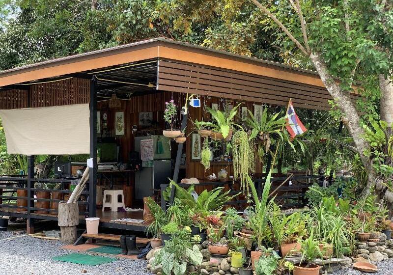 호텔 Talaungjit Resort & Garden