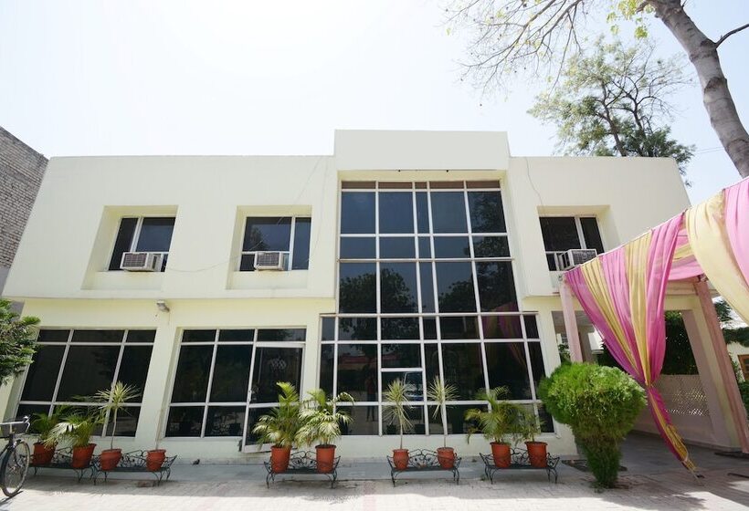 酒店 Tanveer By Oyo Rooms