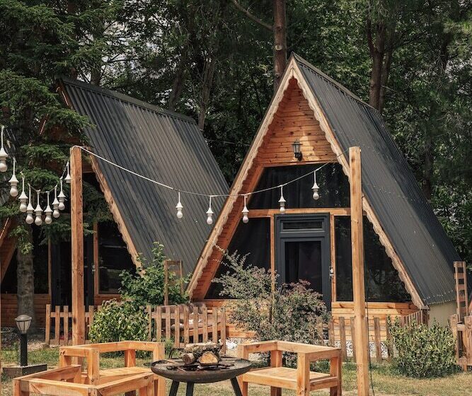 ホテル Sapanca Taş Ev & Bungalow