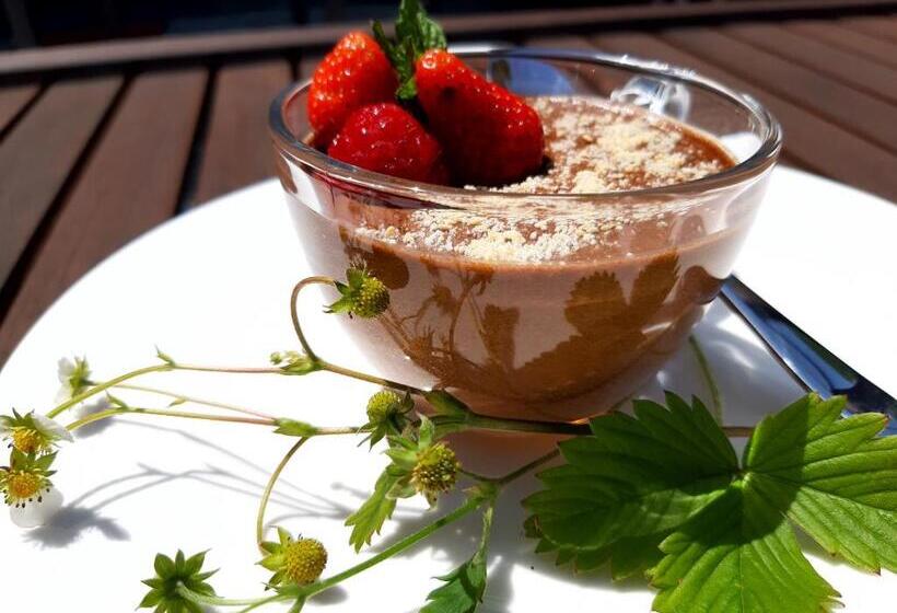 בית מלון כפרי Tesla's Gastro House Plitvice