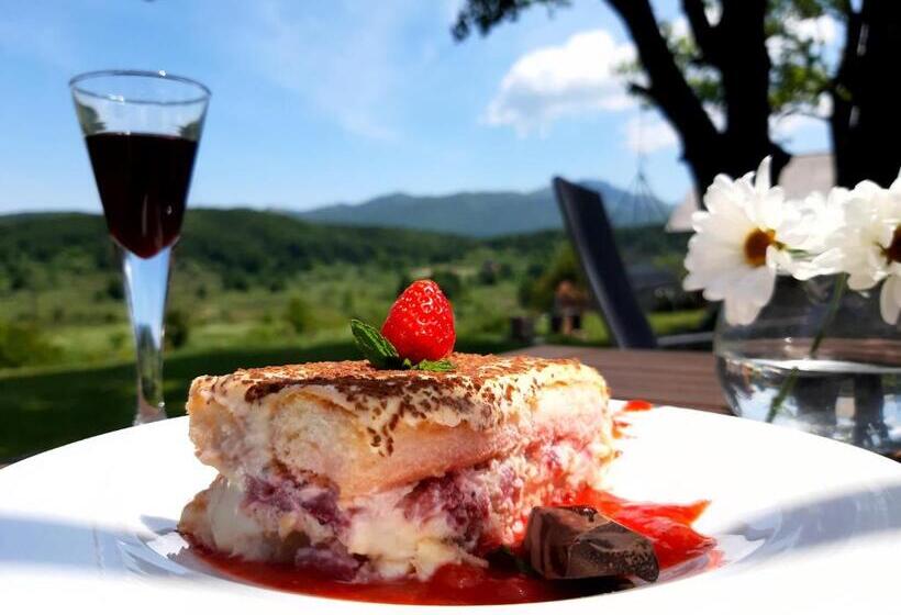 בית מלון כפרי Tesla's Gastro House Plitvice