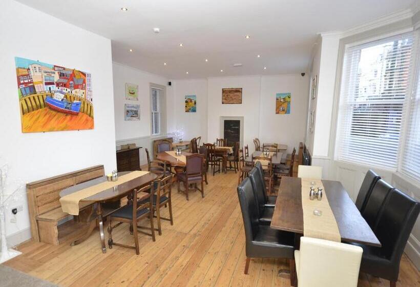 فندق The Chapel House