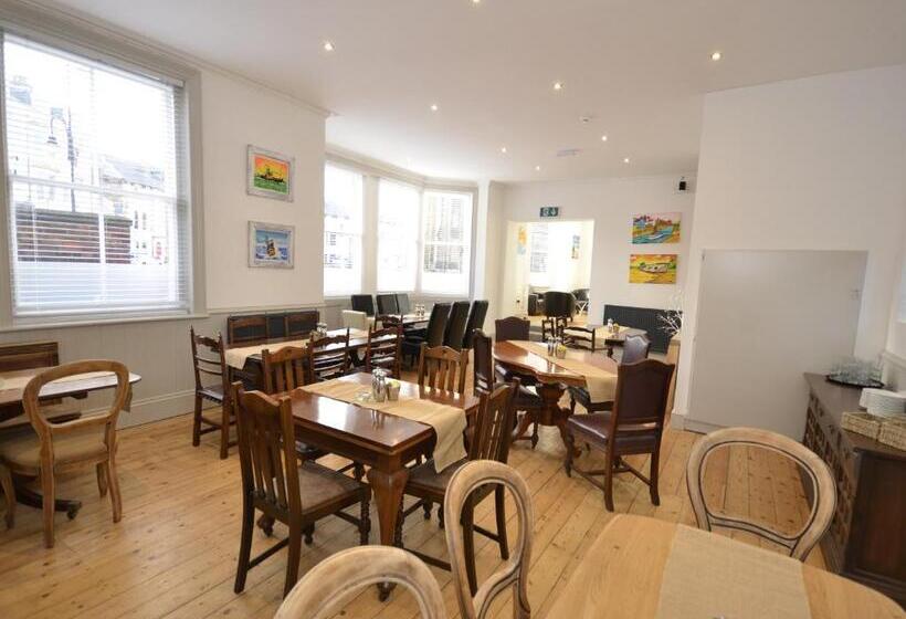 فندق The Chapel House