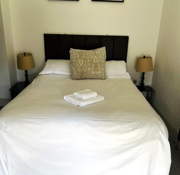 فندق The Chapel House