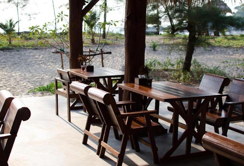 酒店 The Moken Eco Village   Sha Plus