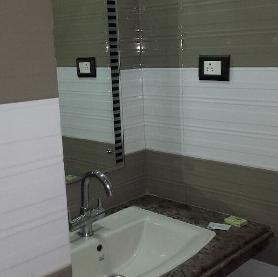 בית מלון כפרי The Sans