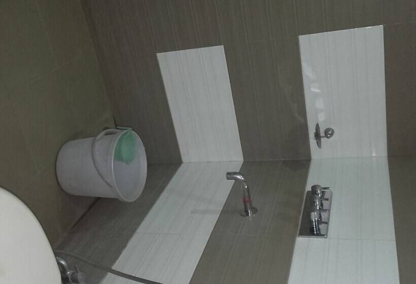 בית מלון כפרי The Sans