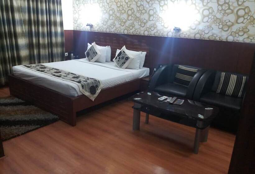 בית מלון כפרי The Sans