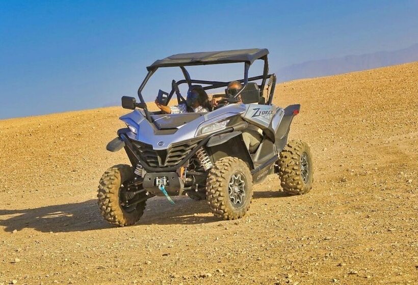 בית מלון כפרי The White Camel Lodge