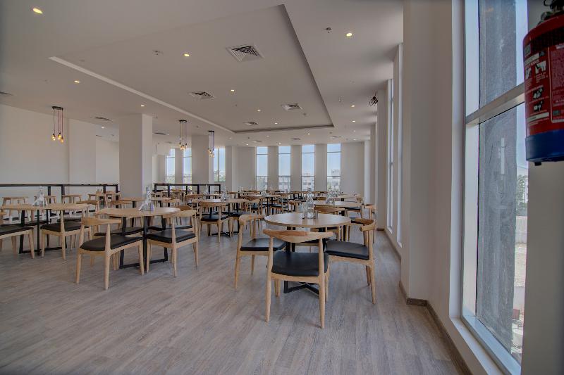 호텔 Townhouse Somani Tc