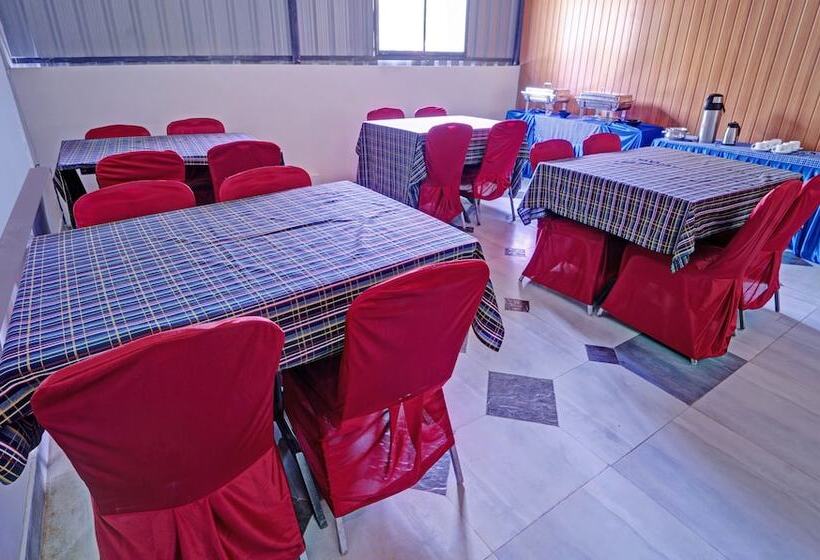 Hotel Treebo Sreepathi Nirmalyam   400 Mtr From Guruvayoor Temple