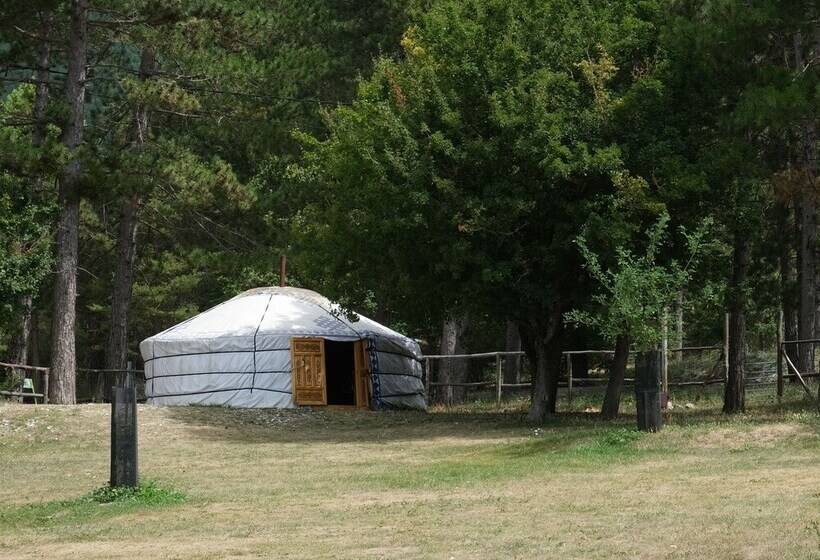 ホテル Verdon Yourtes Camping à La Ferme