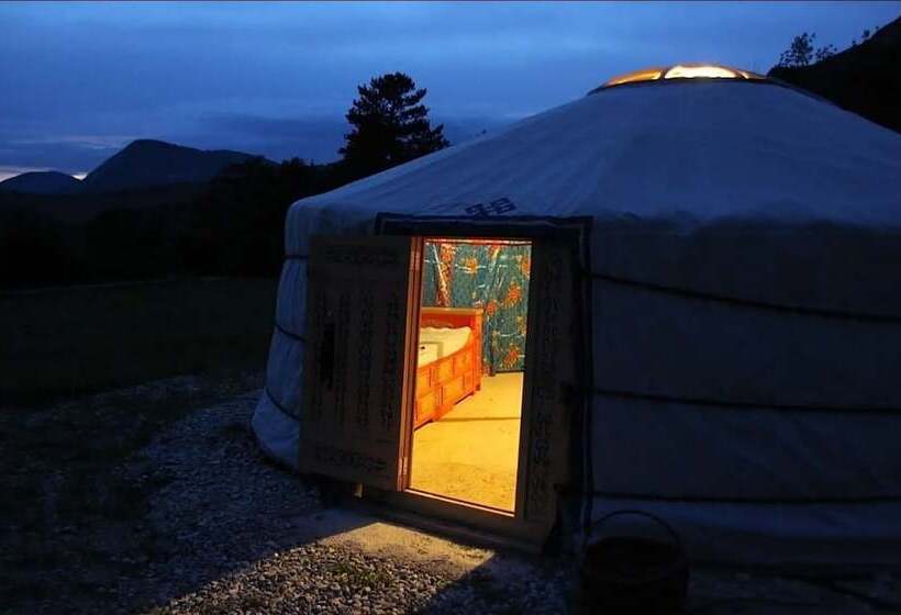 ホテル Verdon Yourtes Camping à La Ferme