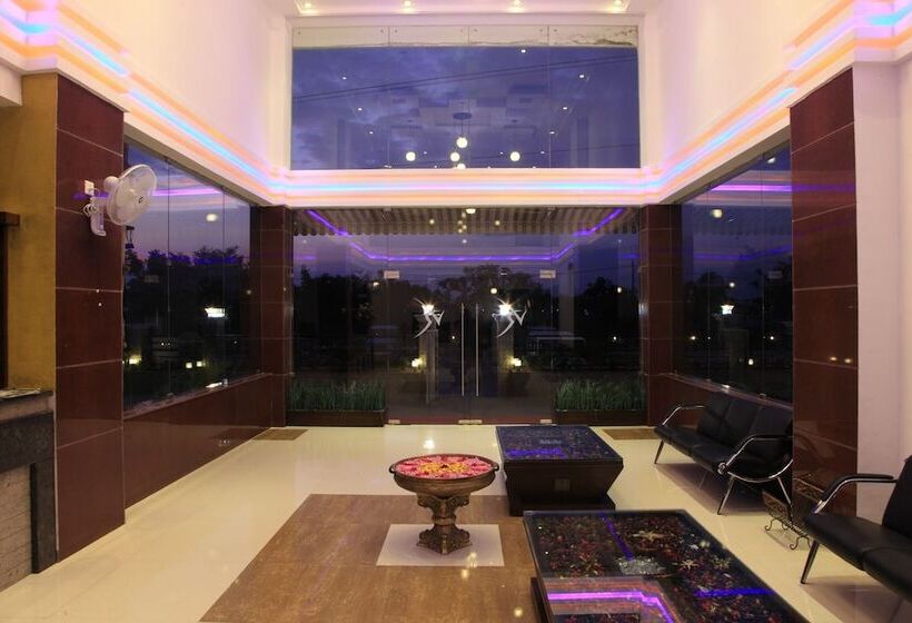 בית מלון כפרי Vinay Residency