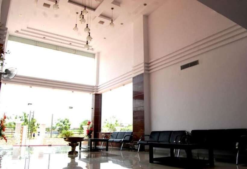 בית מלון כפרי Vinay Residency