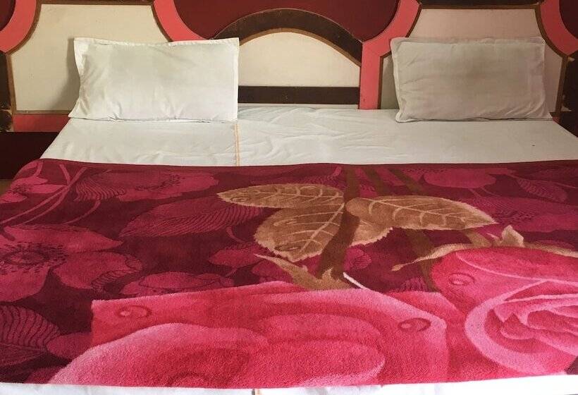 בית מלון כפרי White House