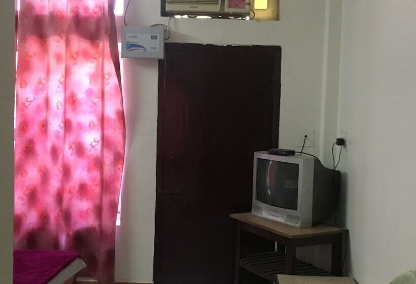 בית מלון כפרי White House