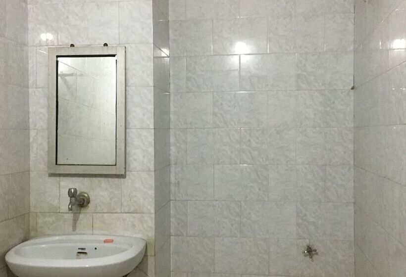 בית מלון כפרי White House