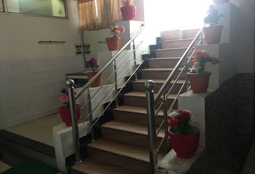 בית מלון כפרי White House