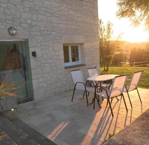 Le Domaine Des Terres Blanches