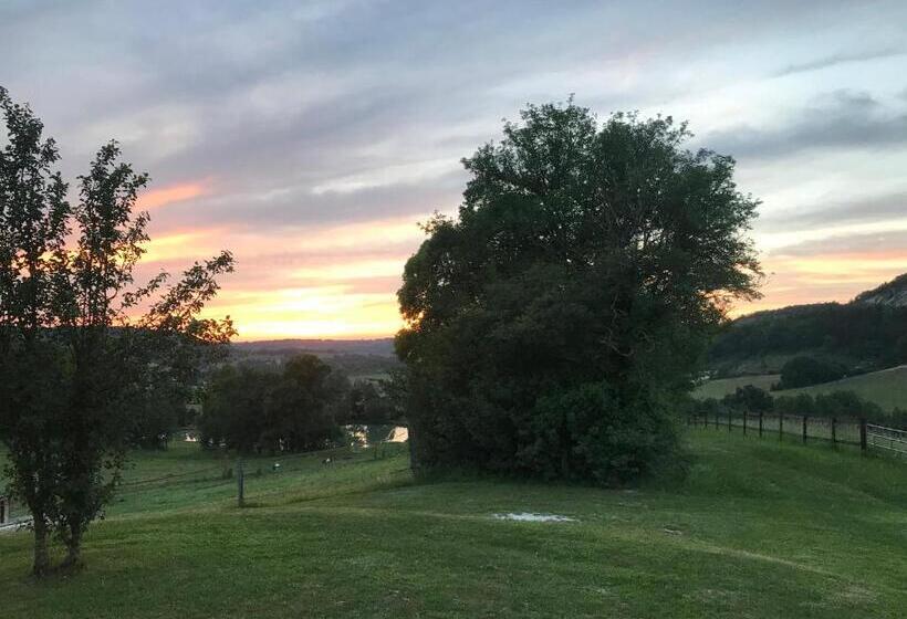 Le Domaine Des Terres Blanches