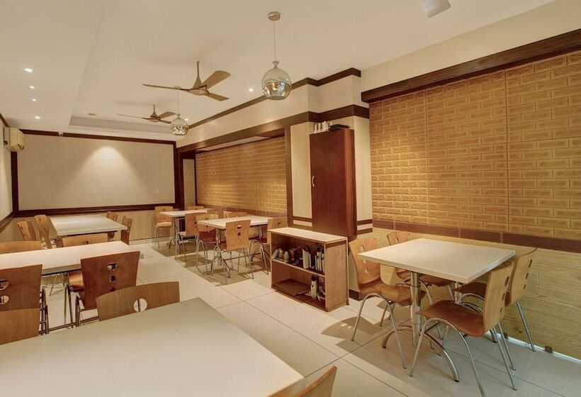 Motel Gajraj Continental By Oyo Rooms