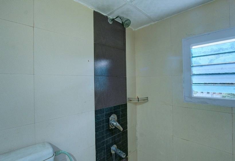 Motel Gajraj Continental By Oyo Rooms