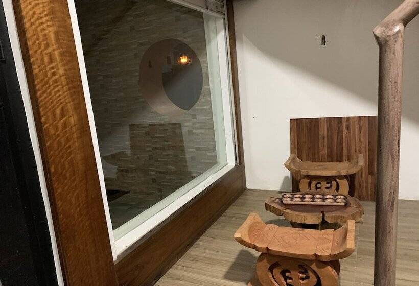 پانسیون Accruase Paradise