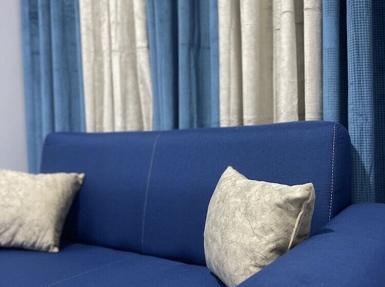 پانسیون Accruase Paradise