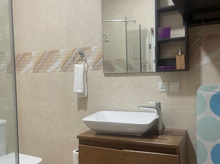 پانسیون Accruase Paradise