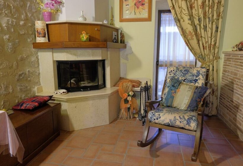 بنسيون Affittacamere Casapaterra