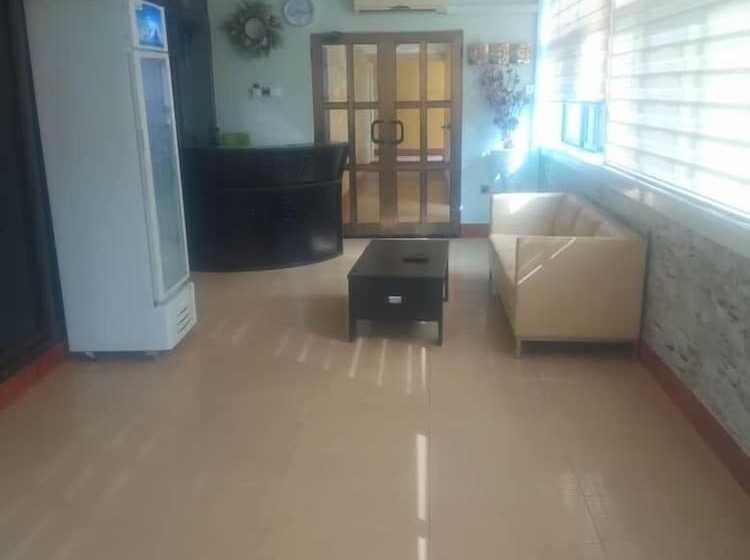 پانسیون Ama Serwaa Lodge