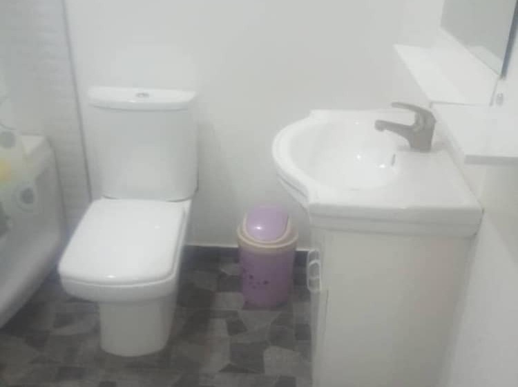 بنسيون Ama Serwaa Lodge