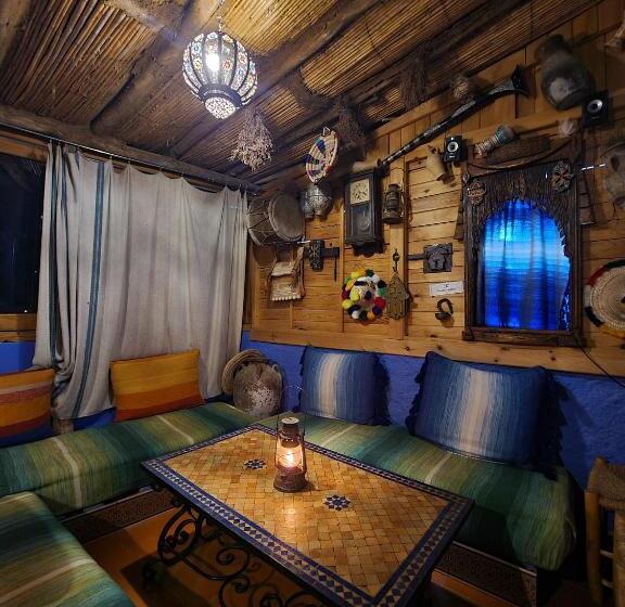 پانسیون Casa Blue Star