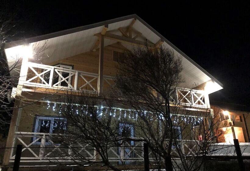 ペンション Comfort House