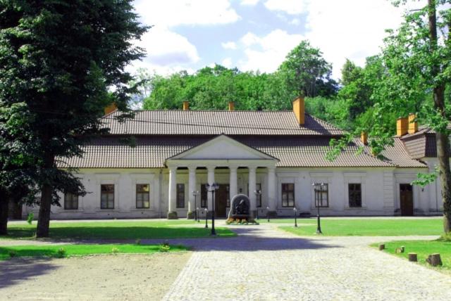 ペンション Gościniec Dworski W Ropie   Pokoje Gościnne