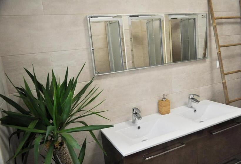 פנסיון Green Element Guesthouse