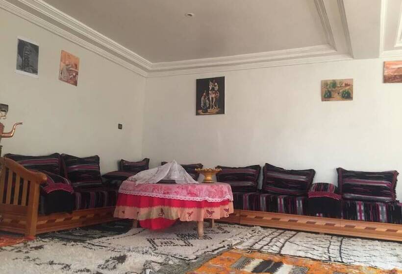 پانسیون Gîte Boukhayou