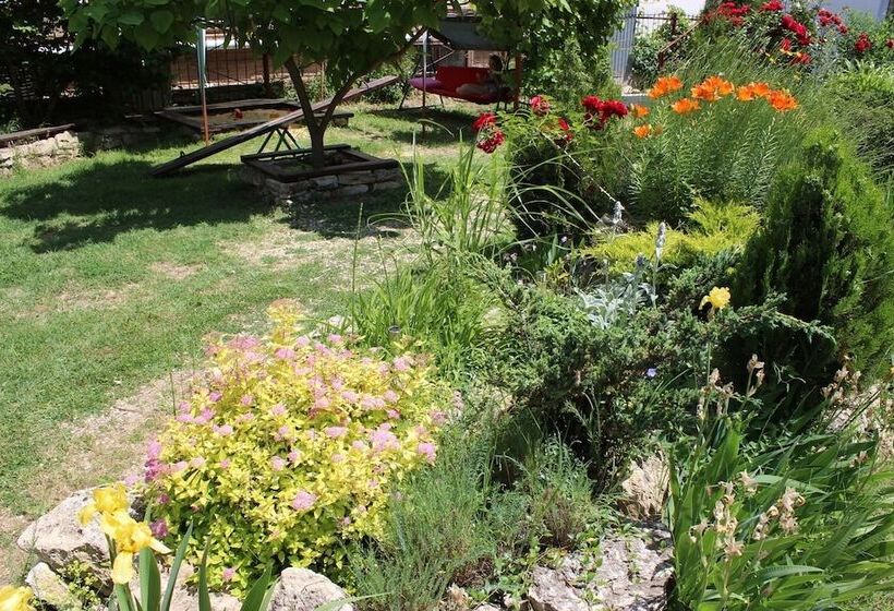 پانسیون Guest House Yuzhniy