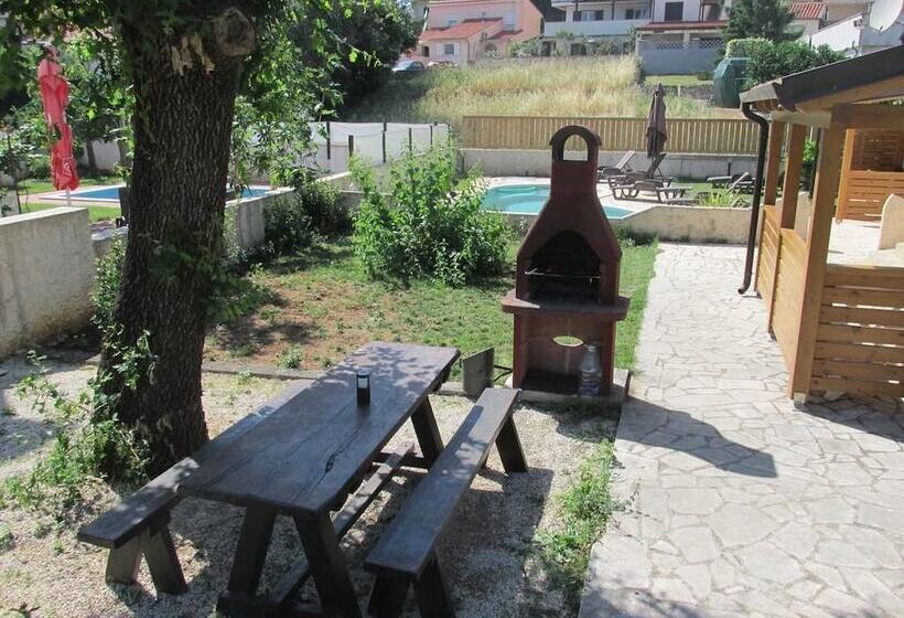 ペンション Guesthouse Suzy