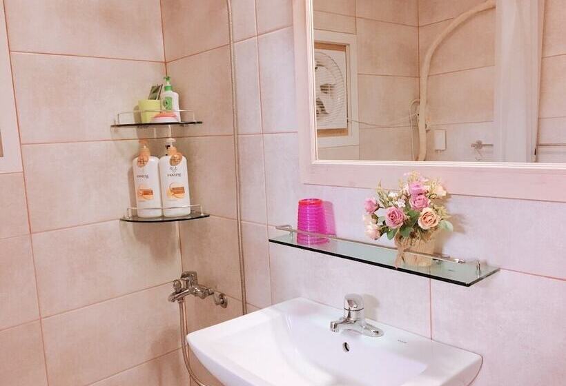 Pensione Hago Guest House