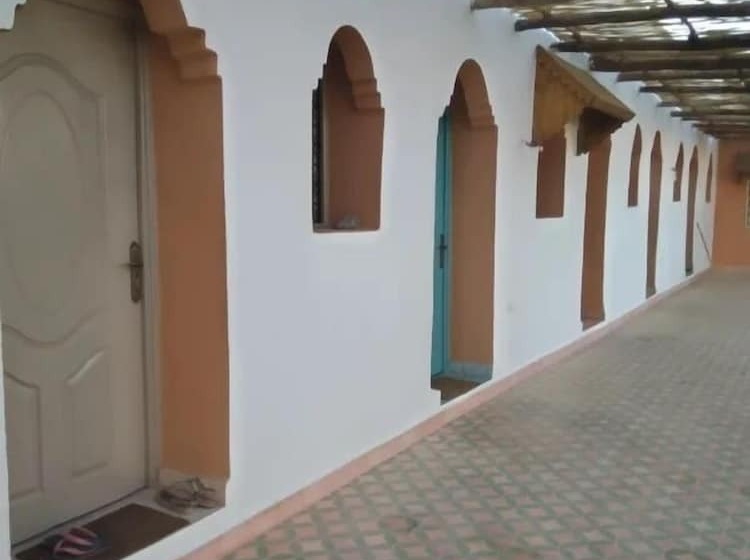 پانسیون Koom A Farm And A Retreat Center