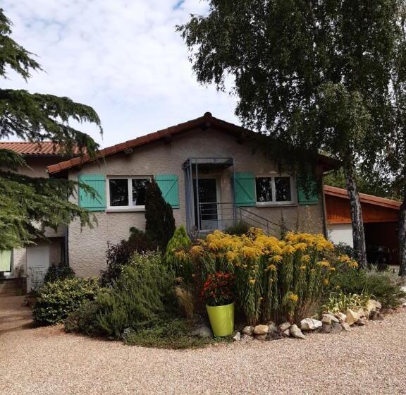 פנסיון La Ferme De Capucine