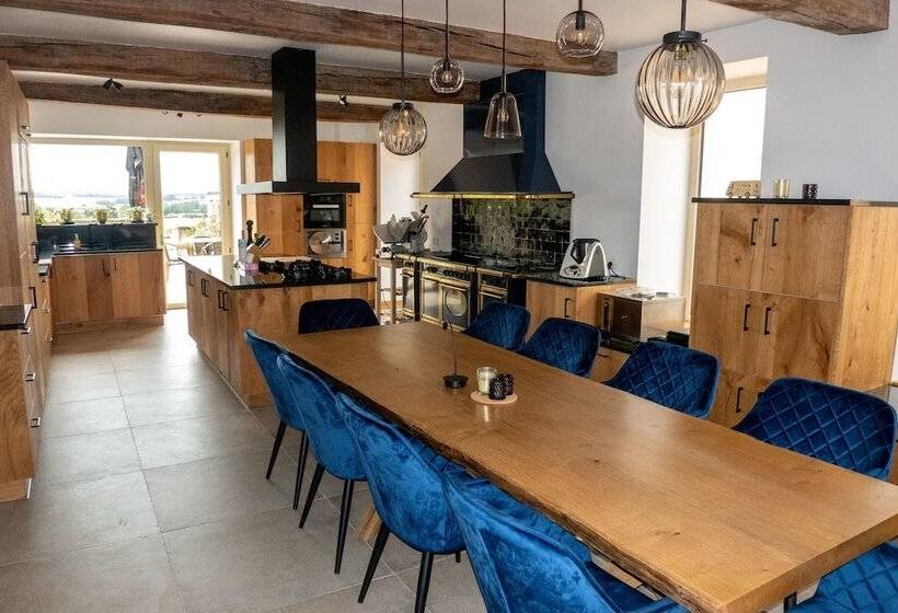 פנסיון La Maison De Souhey