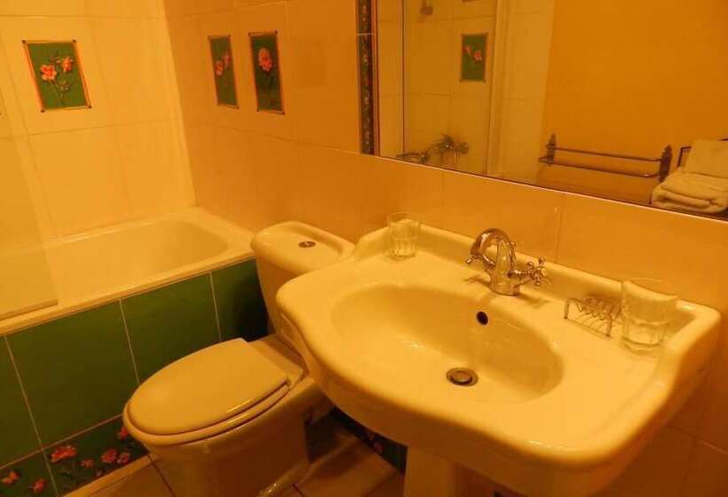 بنسيون Le Manoir Du Pont Cagé